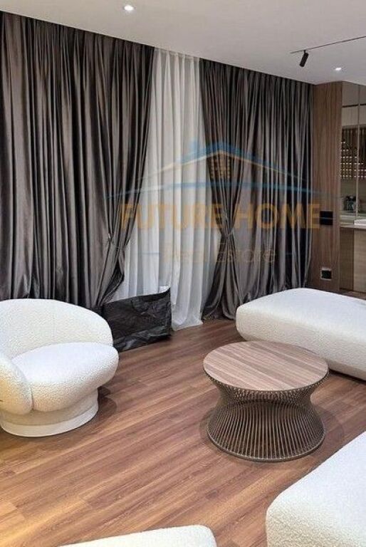 Shitet, Vile Individuale, Green Coast Resort and Residences