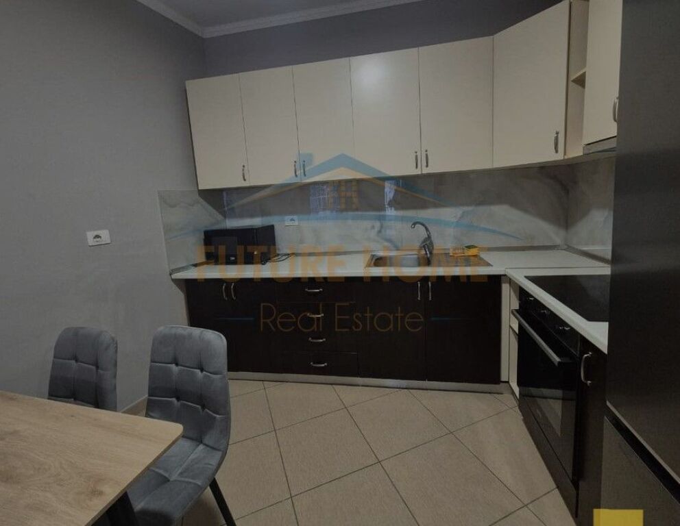 Shitet, Apartament 2+1+2, Don Bosko, Tiranë.