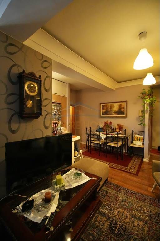 Shitje, Apartament 2+1+2, Komuna e Parisit