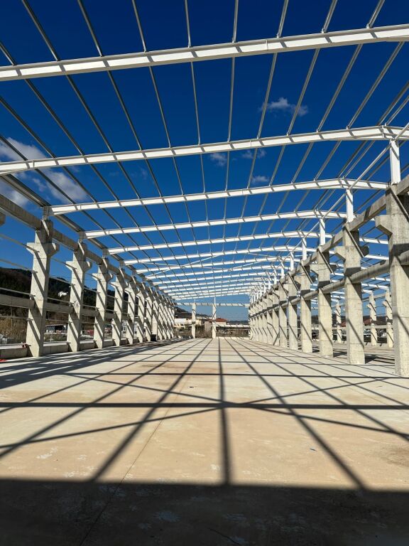 🏡 Industrial warehouse for rent in the Kombinat area