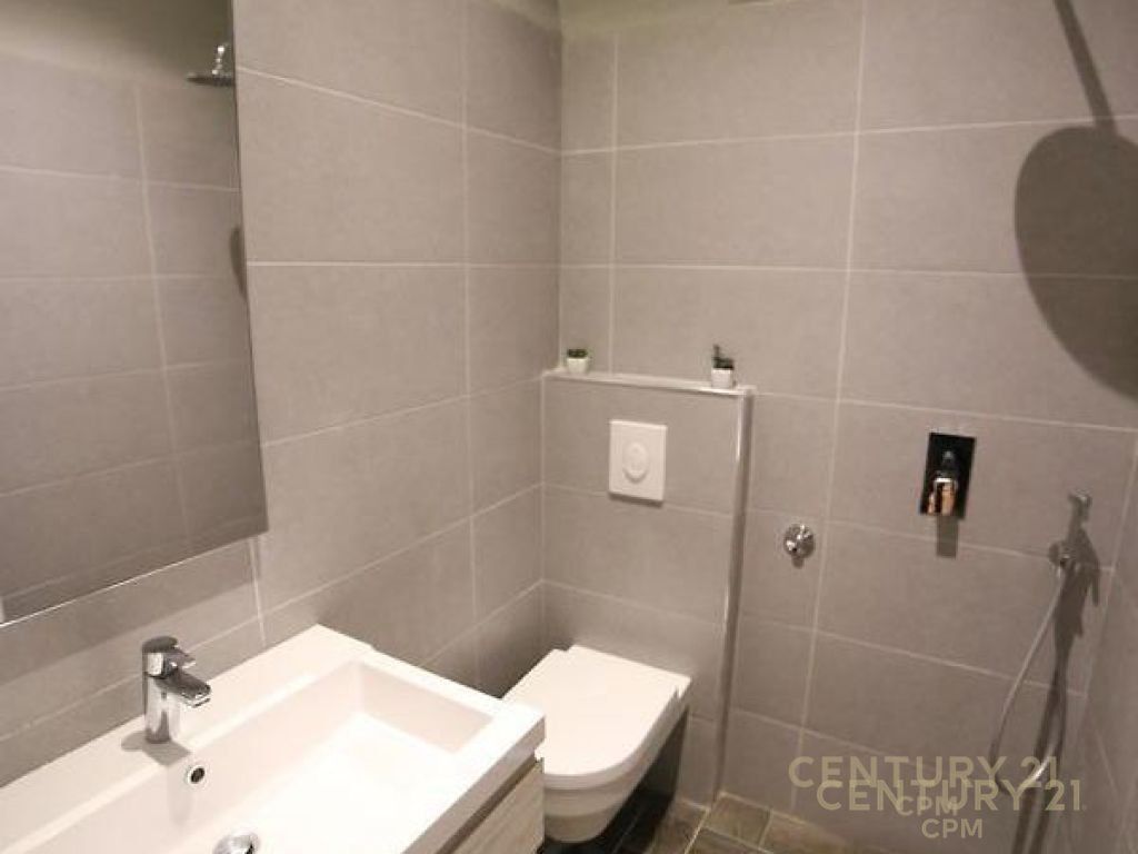 NELLA ZONA DI BLLOKU AFFITTIAMO APPARTAMENTO 2+1