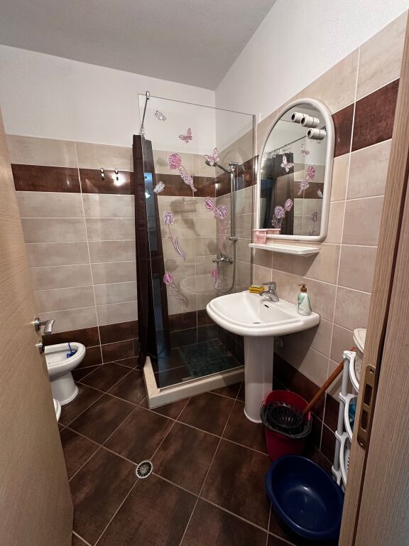 Apartament 1+1 me qira Lungo Mare, Vlorë (Vijë e dytë, pas Big Scoop)‼️