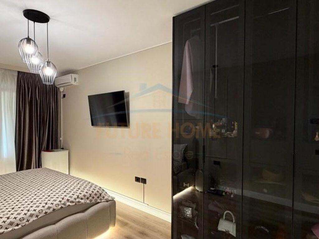 For sale Apartment 2+1+2, Niku Construction, Paris Commune