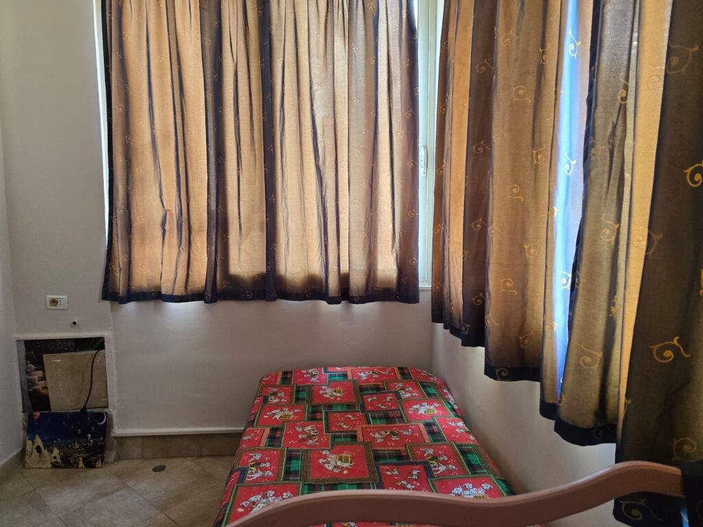 Apartament me qera 2+1 te rruga Bill Klinton