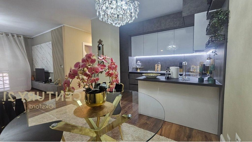 Apartament me qera 2+1 te rrg e Barrikades