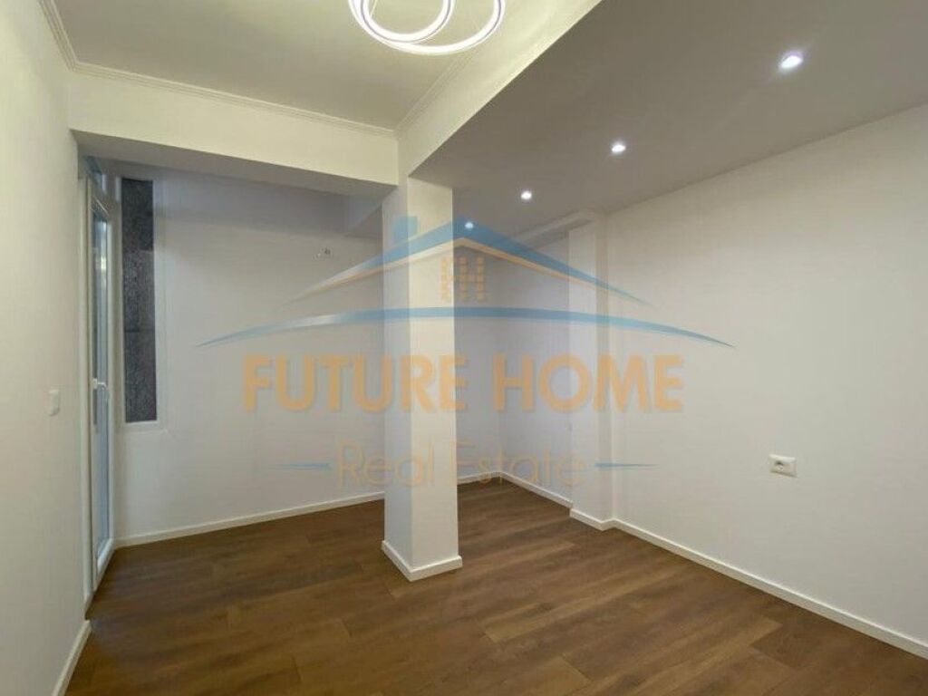 Shitet, Apartament 2+1, Porcelan