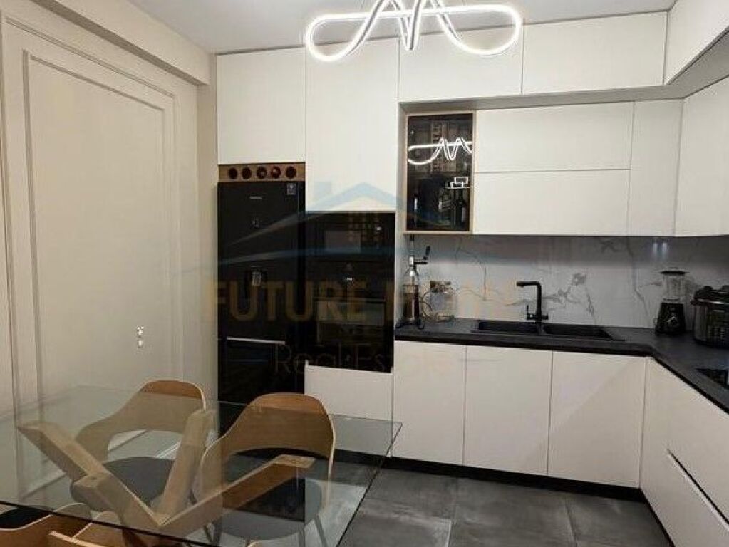 For sale Apartment 2+1+2, Niku Construction, Paris Commune