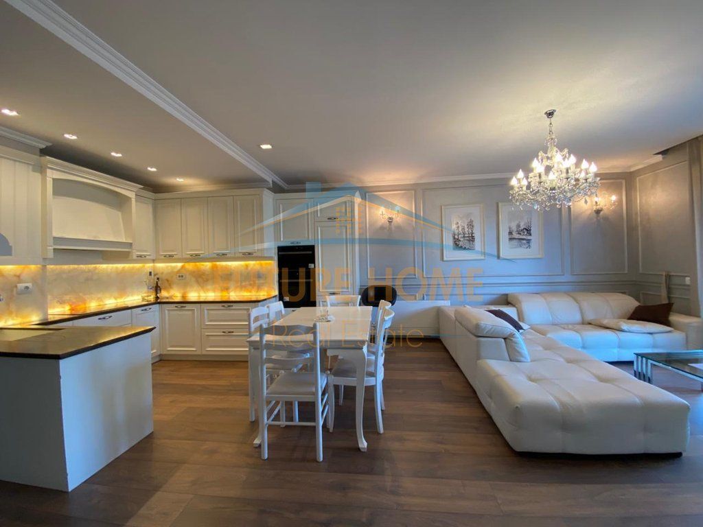 Qira, Apartament 2+1+2, Ambasador 3