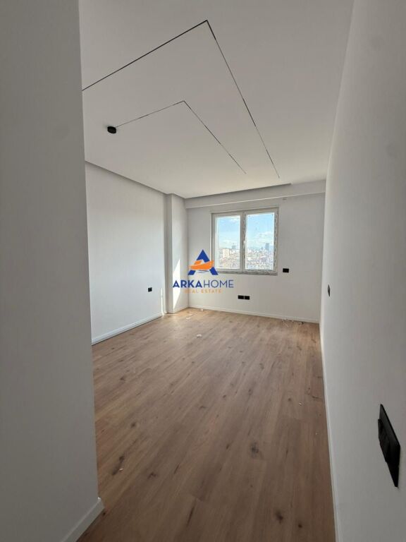 JEPET APARTAMENT ME QERA 2+1+BALLKON " AFER GEGA OIL, PASKUQAN " 60000LEKE