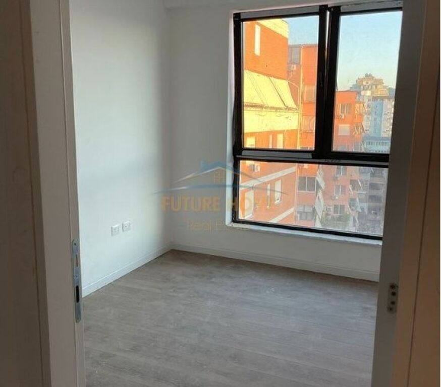 Shitje, Apartament 2+1, Myslym Shyri, Tiranë.