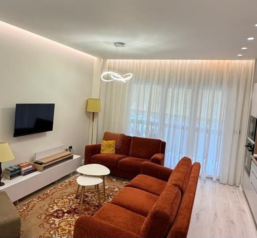 Appartamento in affitto in Via Elbasani