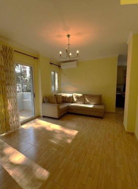 In vendita, Appartamento 2+1, Fresk, Tirane