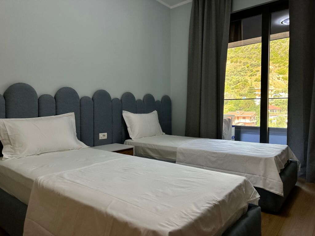 Apartament 2+1+2 në shitje në Lungomare Vlore