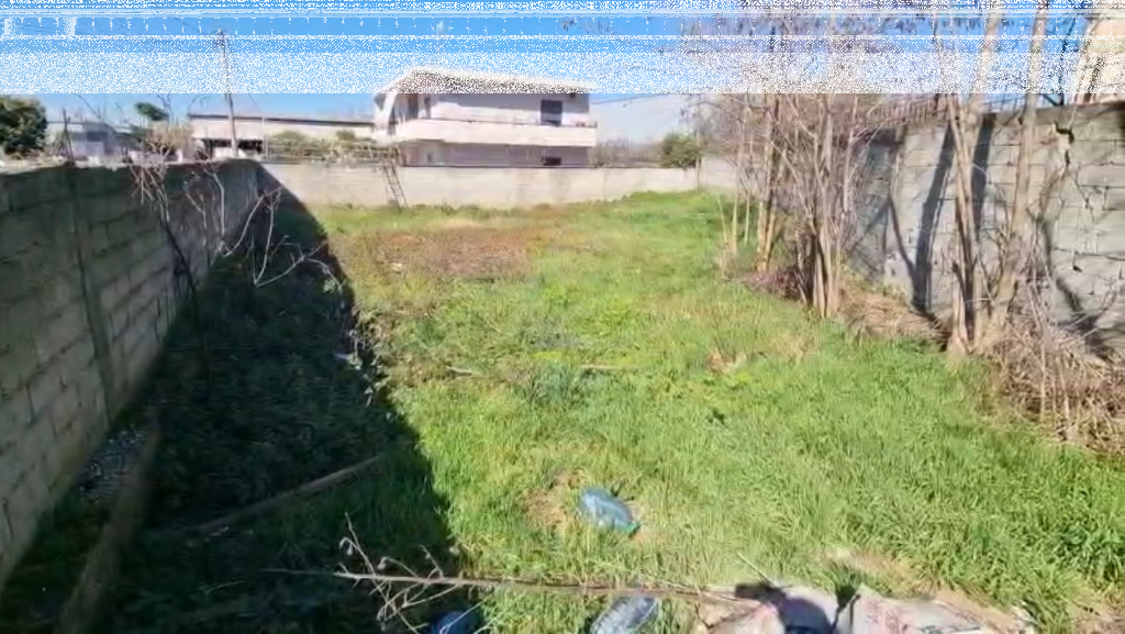 Toke per shitje, Kashar!