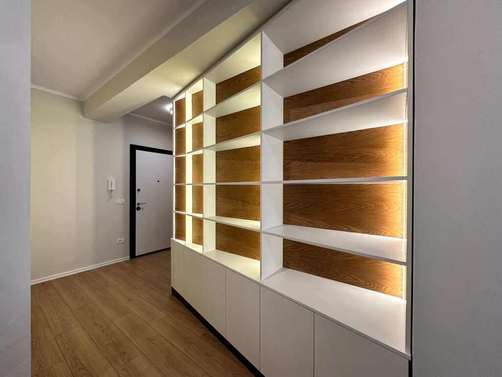 Apartament 2+1+2 në shitje në Lungomare Vlore