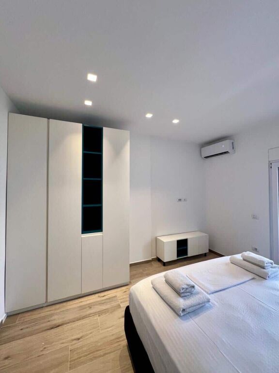 Shitet Apartament 2+1 + Verandë – Plazh