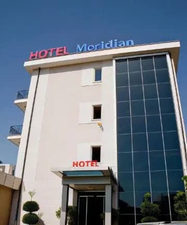 Garsoniere hotel meridiani 15,000 leke tek rruga besa