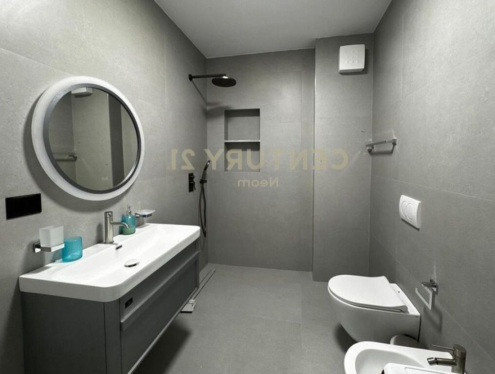 Affittasi 1+1 a Pazari i ri