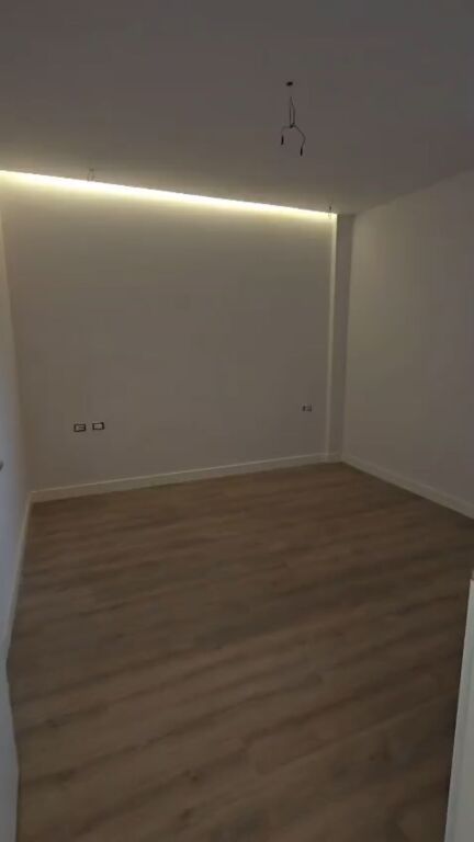 🏡 APPARTAMENTO 2+1 IN VENDITA – vicino alla Scuola Rossa