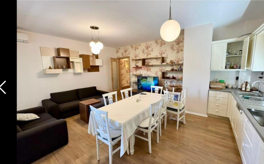 Apartament per shitje 2+1+2 tek Ali Demi