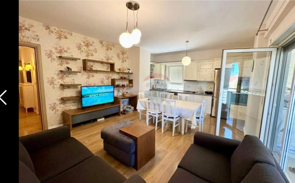 Apartament per shitje 2+1+2 tek Ali Demi