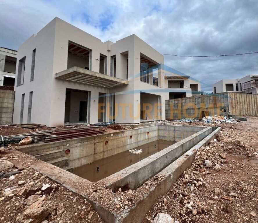 Shitet, Vilë , San Nicolas, Palasë