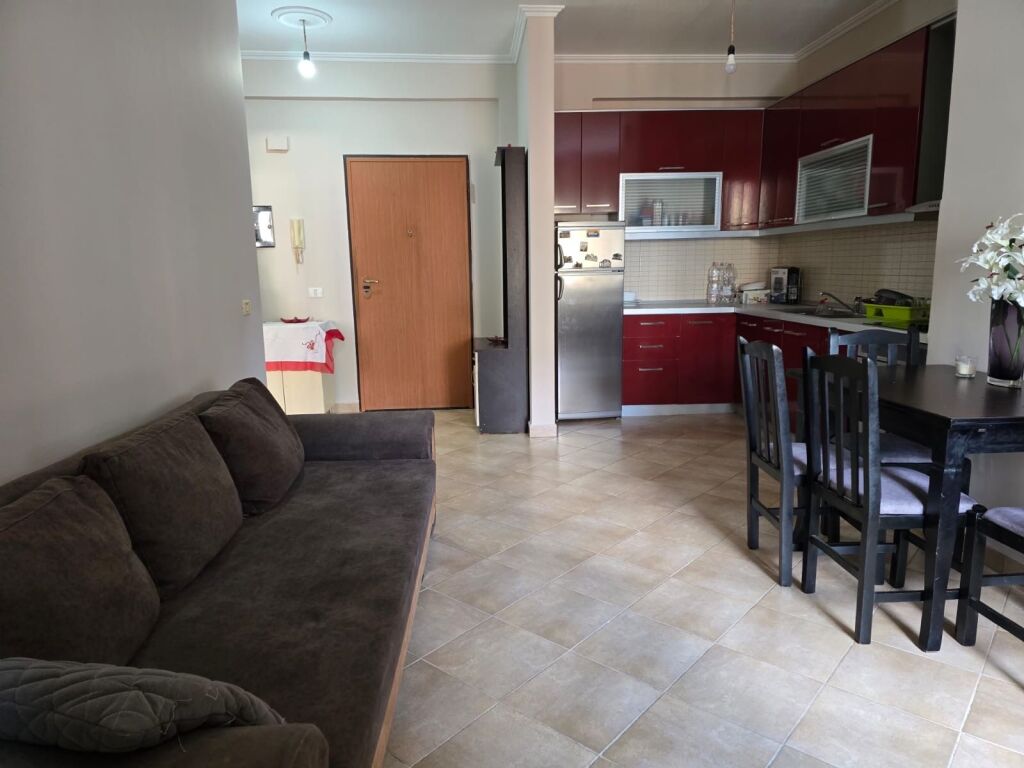 Apartament me qera 2+1 te rruga Bill Klinton