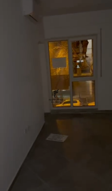 ZYRE ME QERA 60 M2 5 MAJI 50.000 LEKE FH-57960