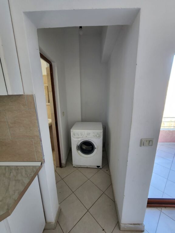 *Shitet apartament 1+1 pranë Liburna Resort**