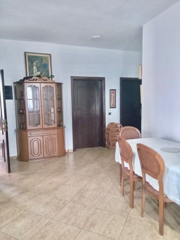 2+1 House for Rent in Ali Demi, Tirana