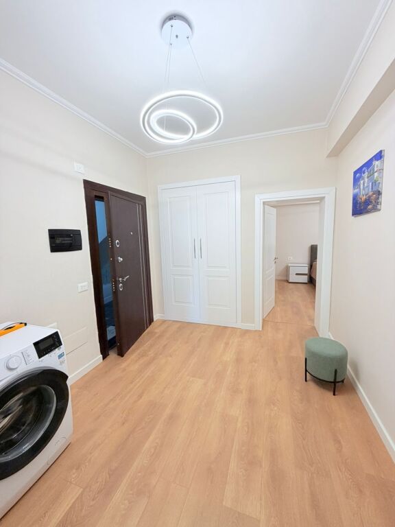 JEPET ME QERA APARTAMENT 2+1 PRANE MUZEUMIT, DURRES