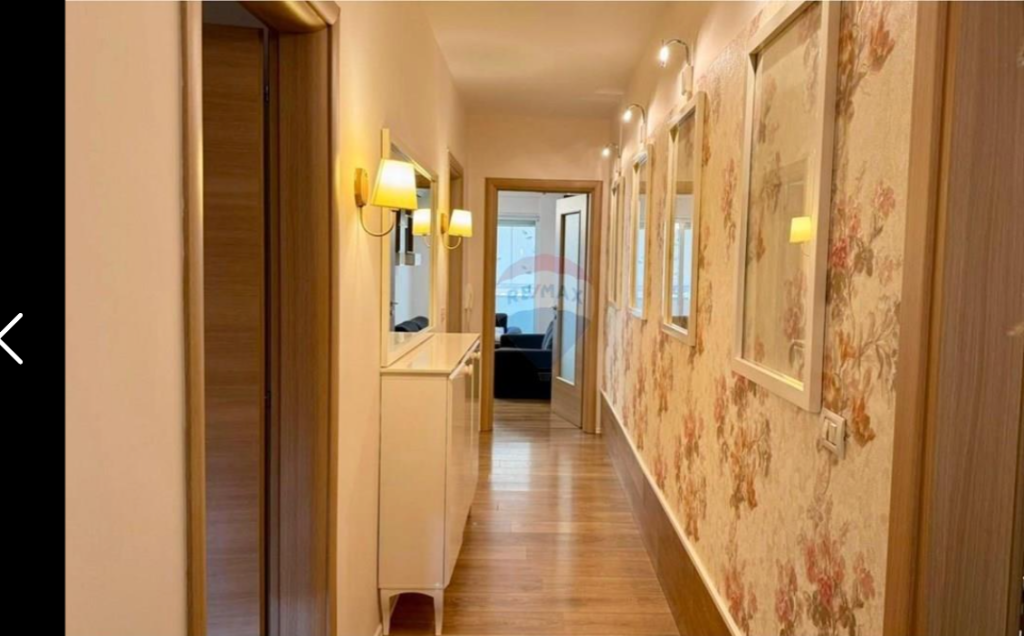 Apartament per shitje 2+1+2 tek Ali Demi