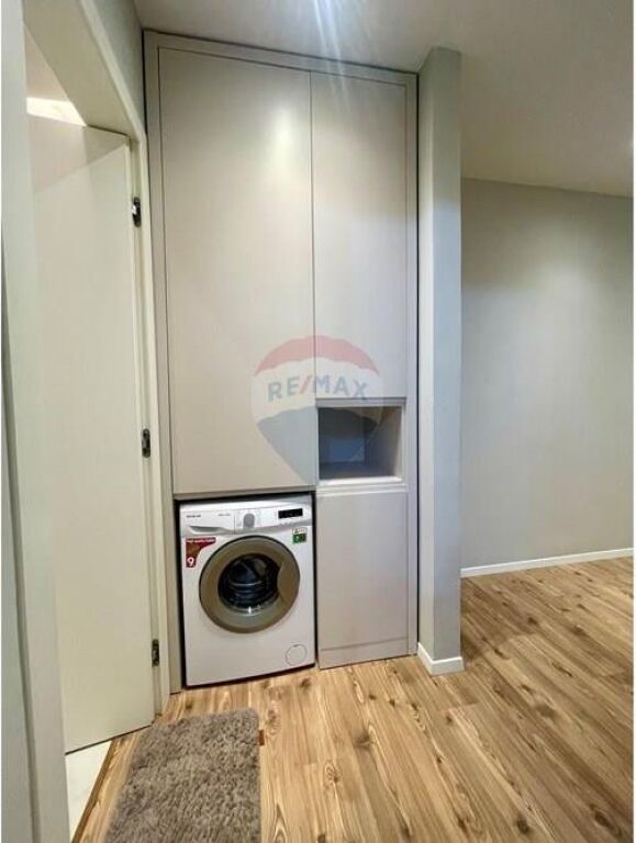 APARTAMENT 1+1 ME QIRA TE KOMPLEKSI DELIJORGJI!