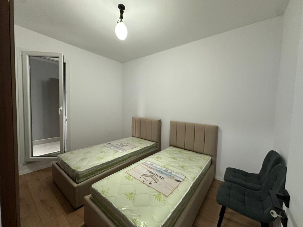 Jepet me Qera Apartament 2+1+Post Parkimi , Paskuqan
