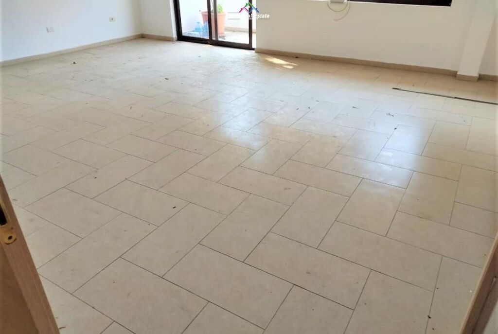 Zyre Me Qera Tek Rruga e Elbasanit (ID BZ2296) Tirane.