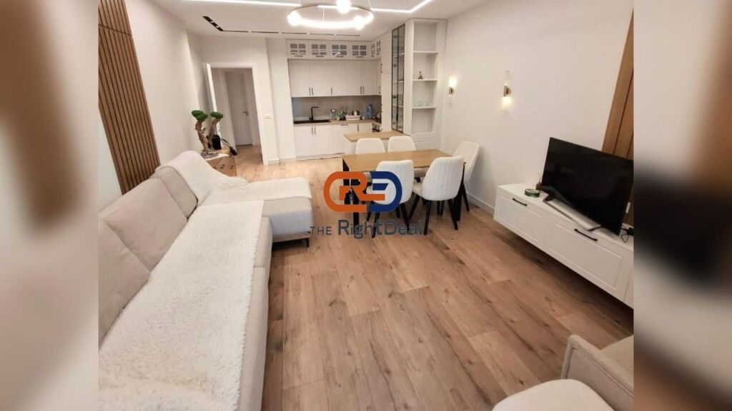 Perballe UET Ne Porcelan ,Jepet Me Qira Apartament 2+1 Bashke Me Nje Post Parkimi!!