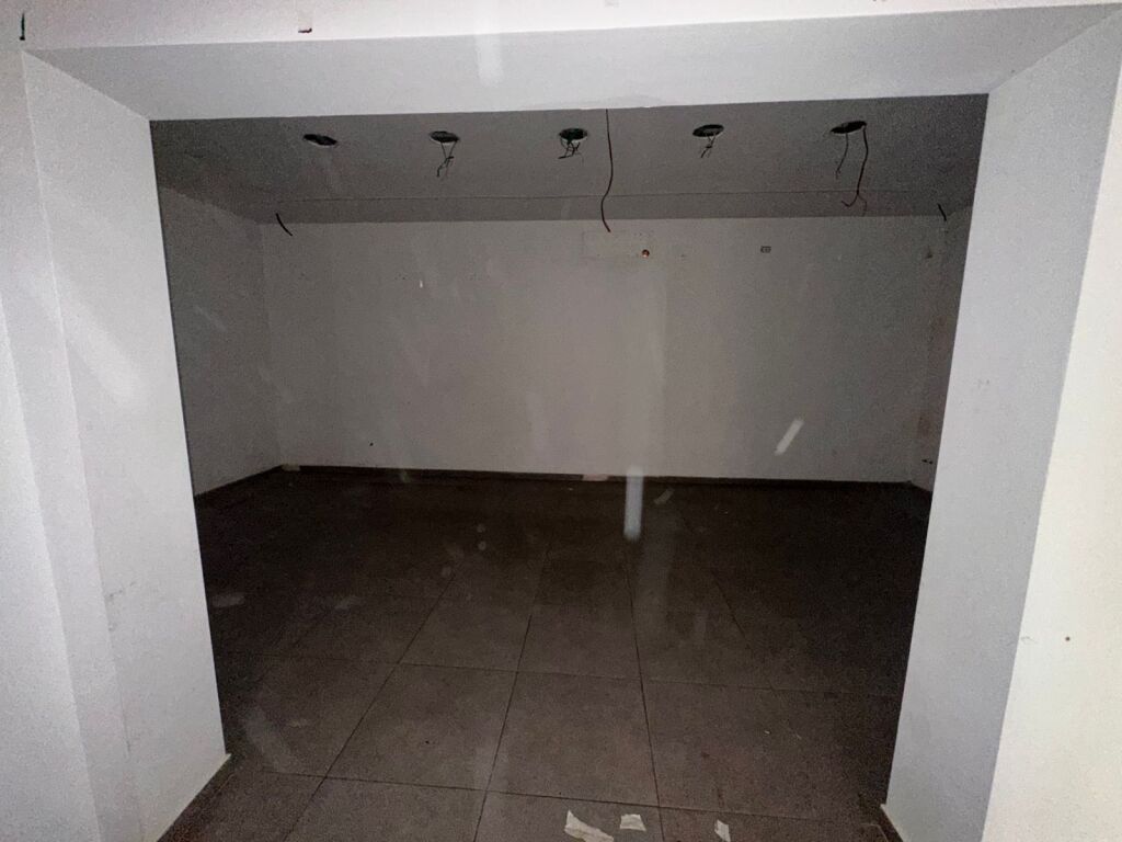 DYQAN ME QERA 306 M2 BLLOK 800.000 LEKE