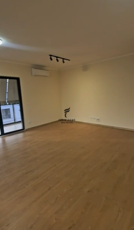 ZYRE ME QERA 122 M2 RRUGA 5 MAJ 40.000 LEKE FH-57902