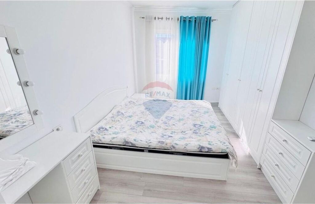 Shitet Apartament 2+1 me Post Parkimi, Inxhinieria e Ndertimit