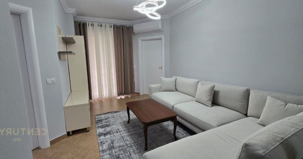 Apartment 2+1 for rent at Rr.Kavajes