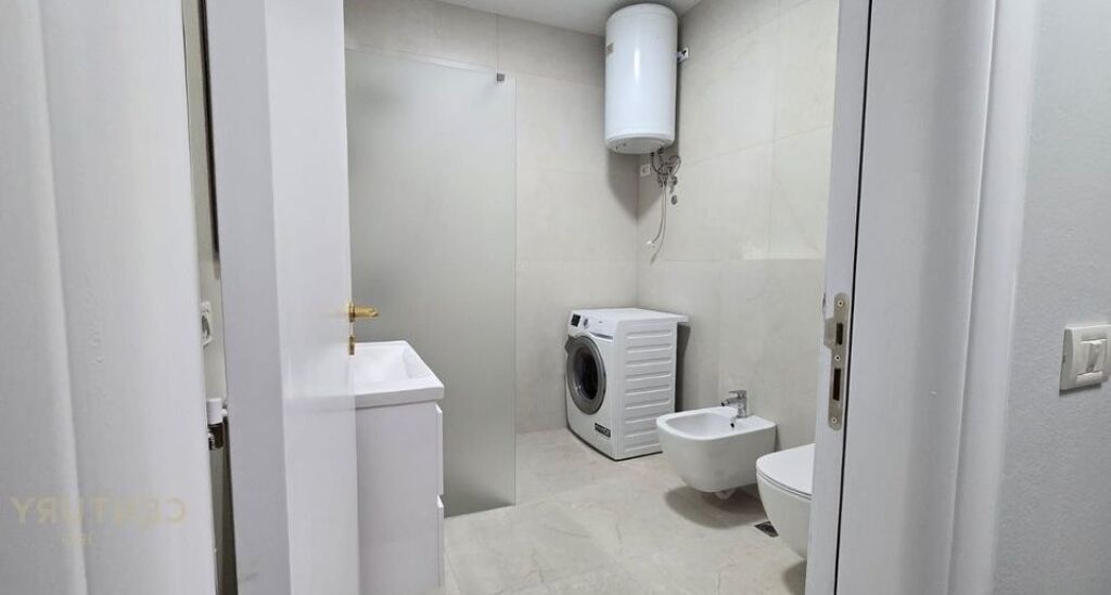 Apartment 2+1 for rent at Rr.Kavajes