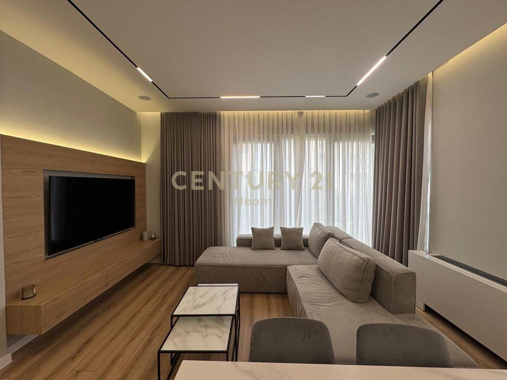 QIRA, APARTAMENT PREMIUM 2+1+2+OBORR me POST PARKIMI