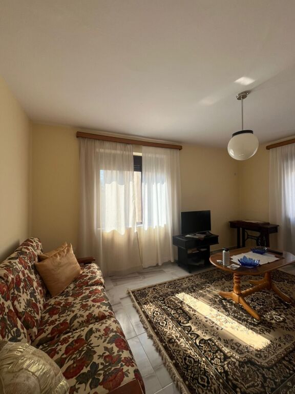 Appartamento 1+1 in affitto – Via Mine Peza