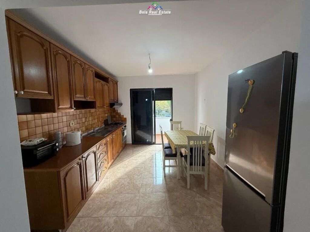 Appartamento 2+1+2 in Affitto a Myslym Shyr (ID B221408) Tirana