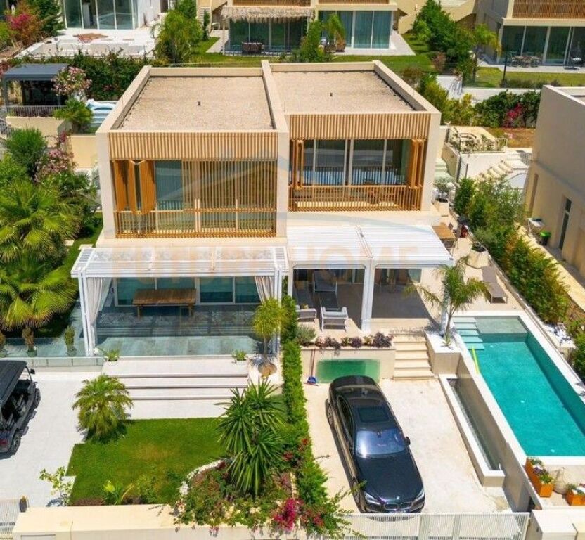 Shitet, Vilë 2-katëshe, ”Green Coast Resort ”.