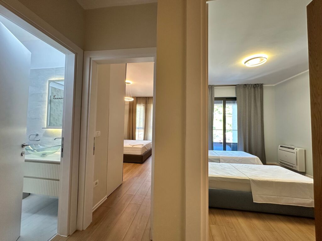 Apartament 2+1+2 në shitje në Lungomare Vlore