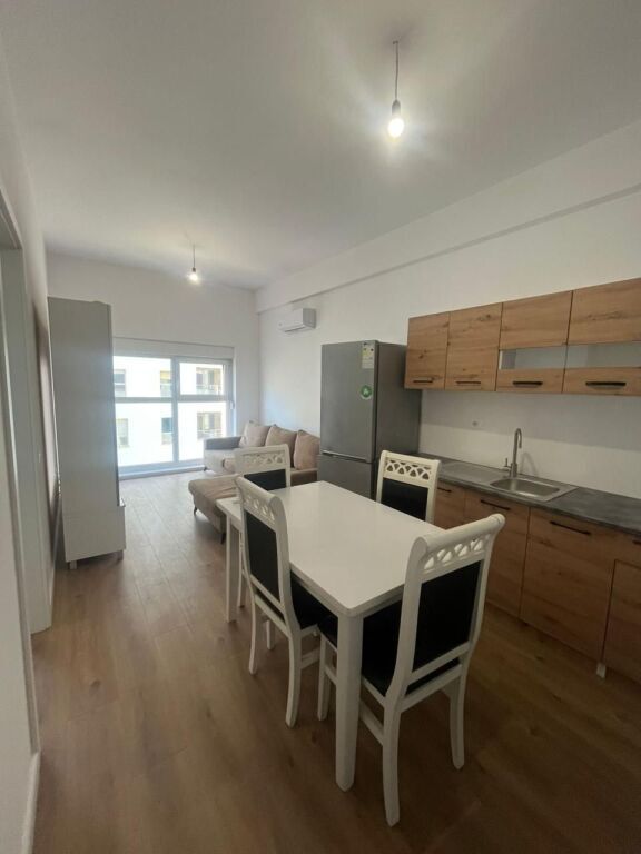 apartament 1+1 me qira tek Mangalemi