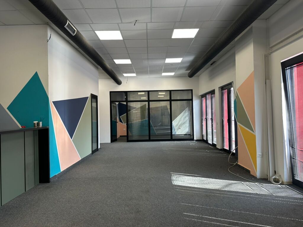 Ambient per qira tek Faramcia 10