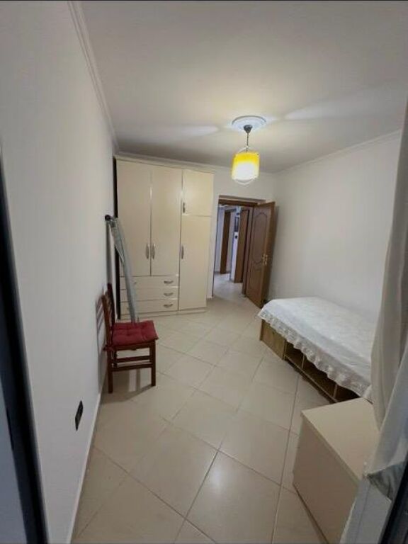 Apartament 2+1 me qera tek Pediatria