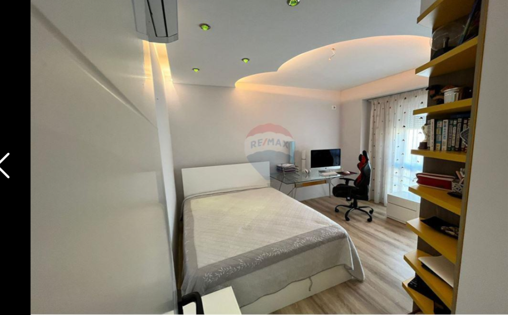 Apartament per shitje 3+1+2 tek Inxhinieria e Ndertimit